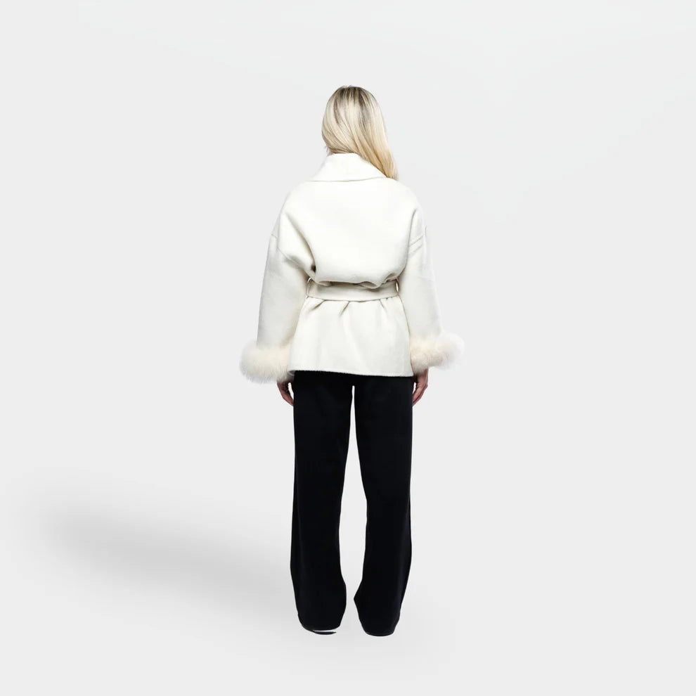 The Nomí white